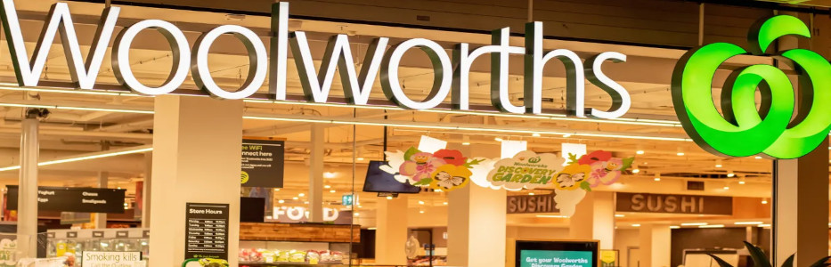 Woolworths security guard injured after attack at South Auckland store
